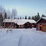 Dom wakacyjny Cozy Timber With Sauna & Grill Hut Storsteinnes