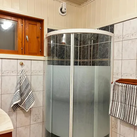 Cozy Timber With Sauna & Grill Hut Storsteinnes