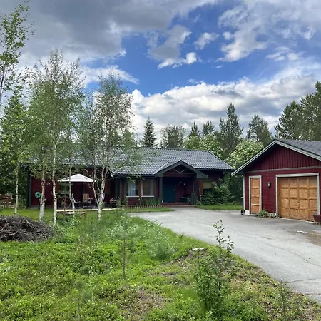 Сasa de vacaciones Cozy Timber With Sauna & Grill Hut Storsteinnes