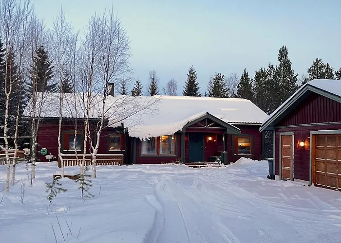 Casa de Férias Cozy Timber With Sauna & Grill Hut Storsteinnes