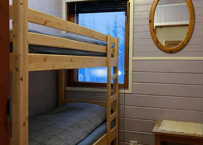 Casa de Férias Cozy Timber With Sauna & Grill Hut